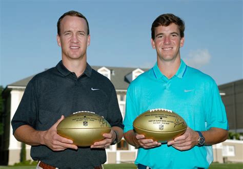 Peyton And Eli Manning Discuss Butt Cheeks In Hilarious